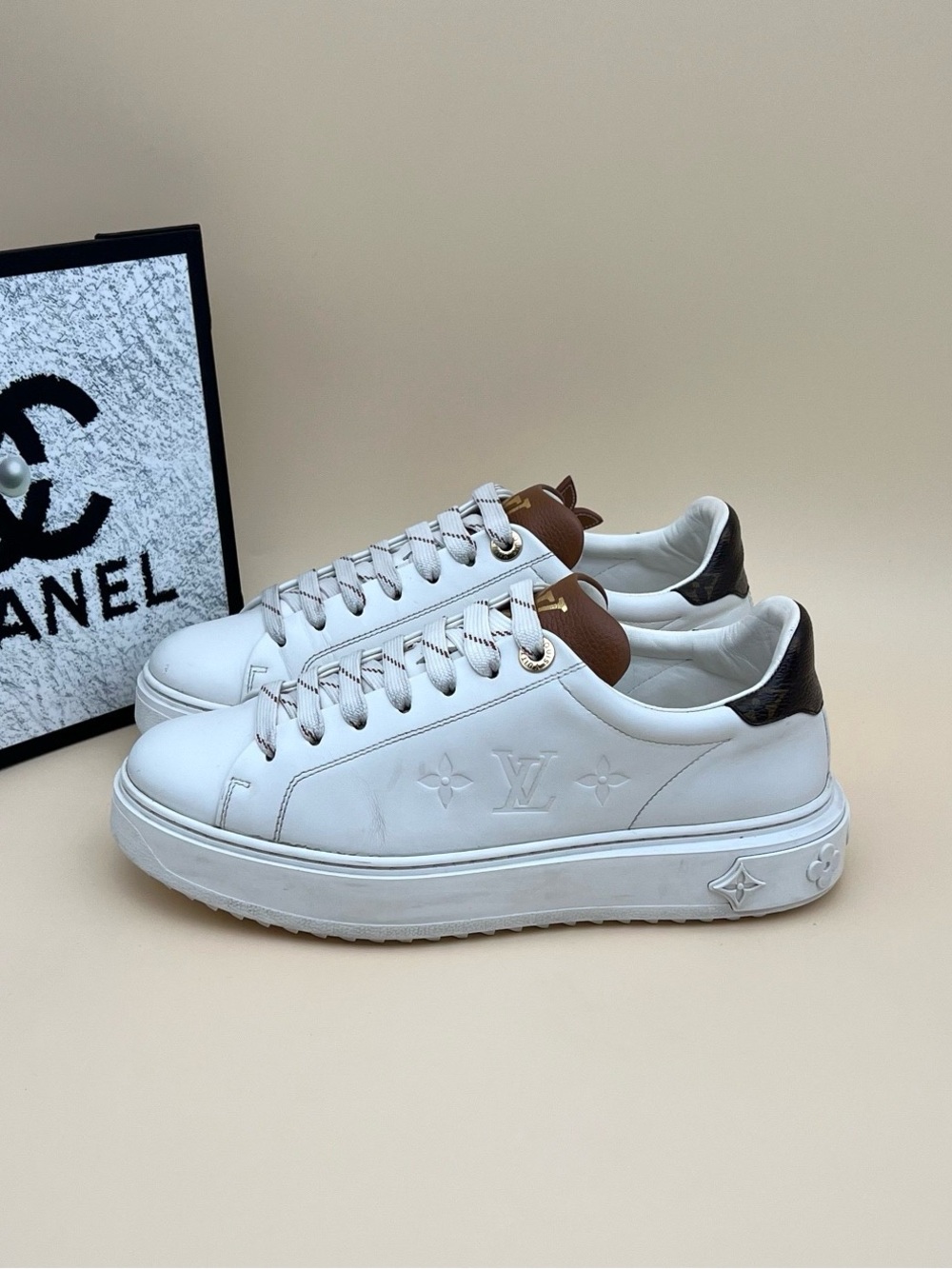Louis Vuitton White Leather Sneakers with Brown and Dark Brown Accents
